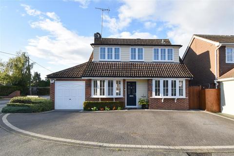 4 bedroom detached house for sale, Granary Meadow, Wyatts Green