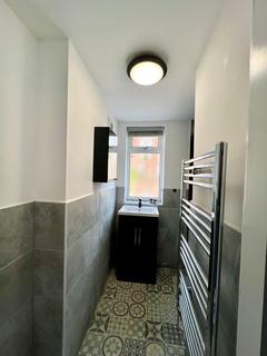 6 bedroom terraced house to rent, Victoria Street, Reading RG1