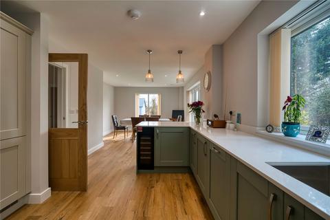 4 bedroom detached house for sale, Tiverton Road, Cullompton, Devon, EX15