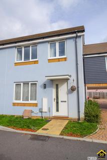 3 bedroom semi-detached house to rent, Over court Gardens, Patchway, Bristol, United Kingdom, BS34