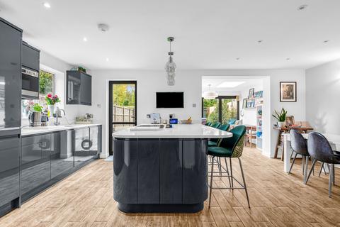 4 bedroom semi-detached house for sale, Roydon Road, Ware SG12