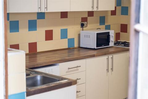 5 bedroom house share to rent, Mayo Road, Brighton