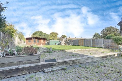 7 Blackgate Road, Shoeburyness, Southend-on-sea, SS3 9SP