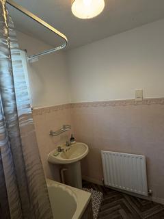 2 bedroom terraced house to rent, Blackburn Street, Glasgow G51