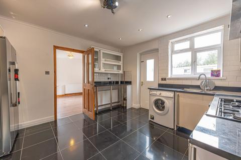 3 bedroom semi-detached house for sale, Palm Square, Newport, NP19