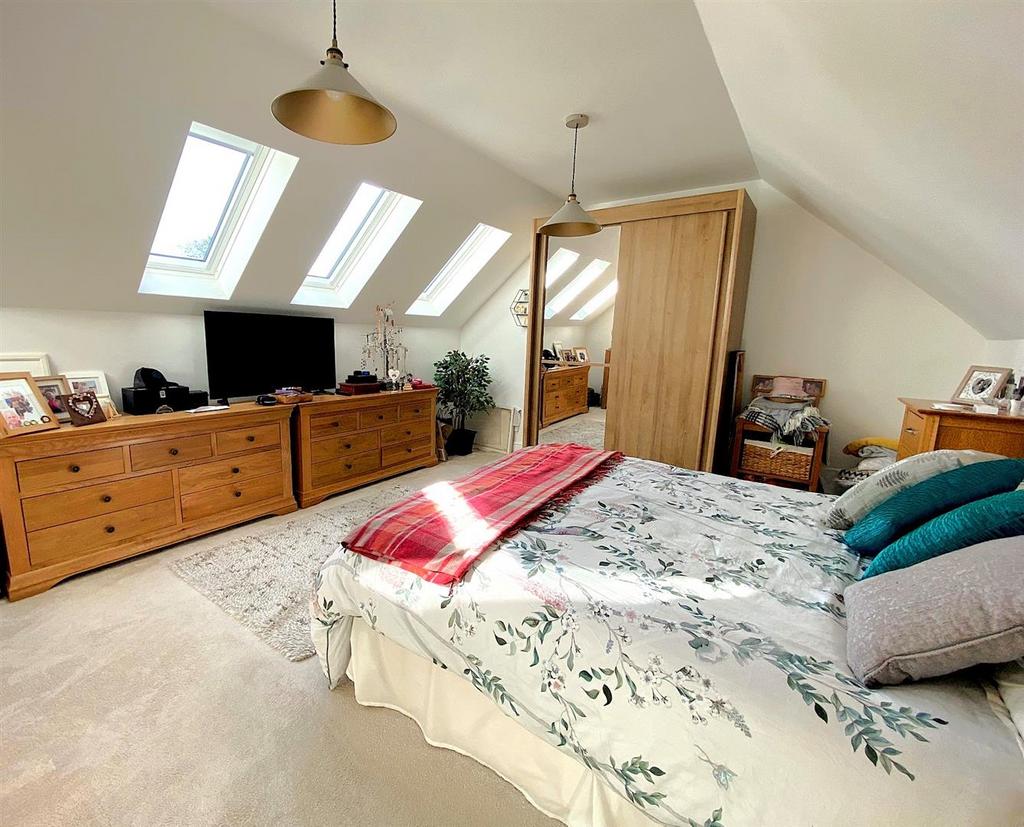 56 C Haslam Crescent - Bed1.jpg