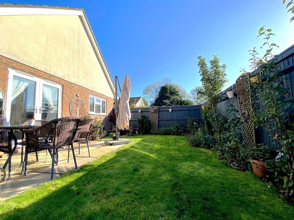 56 C Haslam Crescent - Garden3.jpg