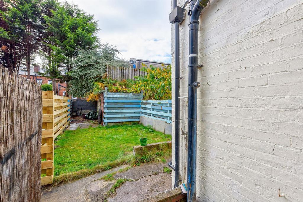 43 Wynyard Road(Exterior)-2.jpg