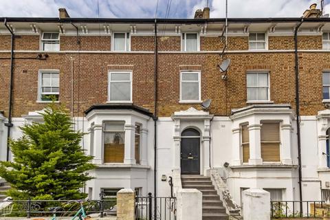 Oaklands Grove, London W12