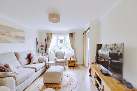47 Chelmer Drive, South Ockendon, RM15 6EE