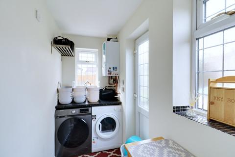 47 Chelmer Drive, South Ockendon, RM15 6EE