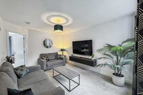 4 bedroom detached house to rent, Harrow Drive, Preston