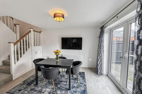 4 bedroom detached house to rent, Harrow Drive, Preston