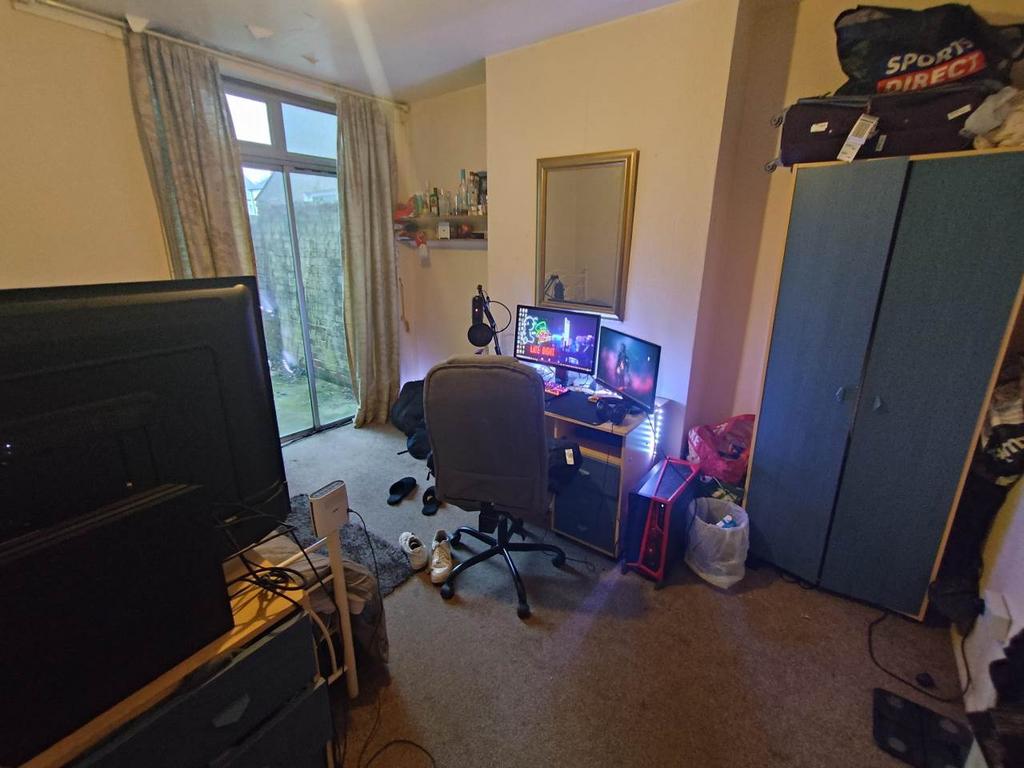 Ground Floor Middle
