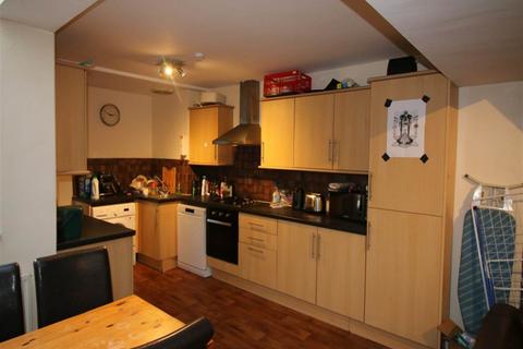 5 bedroom house to rent, Donald Street, Roath,
