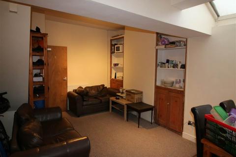 5 bedroom house to rent, Donald Street, Roath,