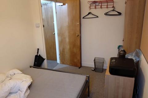 5 bedroom house to rent, Donald Street, Roath,