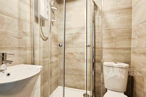 1 bedroom in a house share to rent, Raymond Crescent, Guildford, Surrey, GU2
