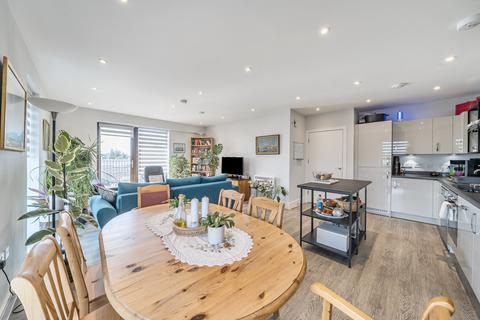 3 bedroom apartment for sale, Waterfront Heights, 152a Mount Pleasant, Wembley, HA0