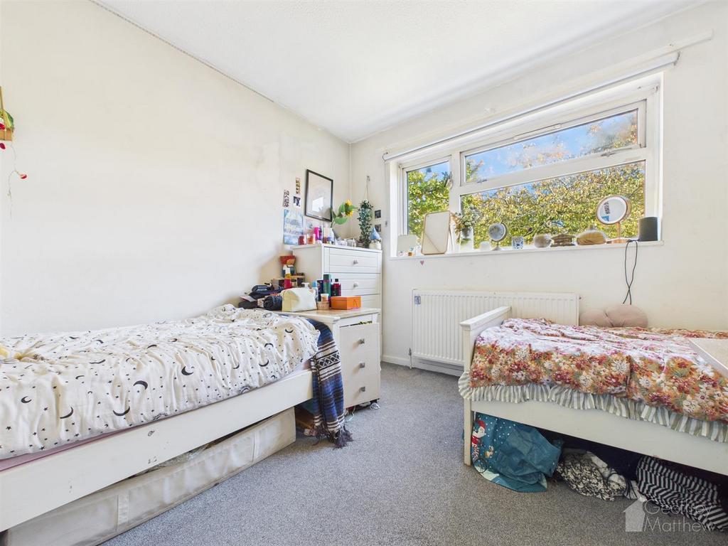CAM02365 G0-PR0376-STILL018.jpg