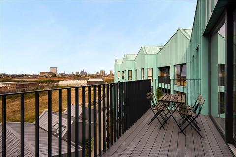 2 bedroom flat to rent, Outfall Building, 18 Bundocks Walk, London, E3
