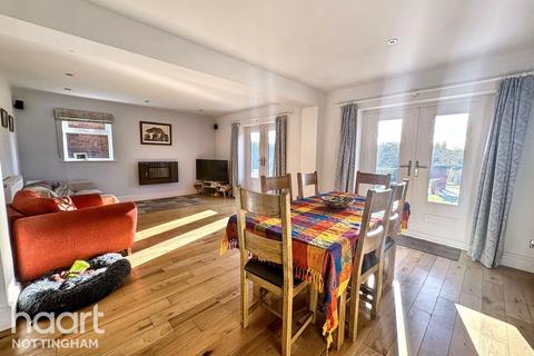 4 bedroom detached house for sale, Ilkeston Road, Nottingham
