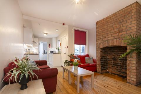 3 bedroom terraced house to rent, Glentworth Road, Nottingham NG7