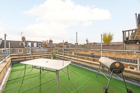 4 bedroom flat to rent, Croxley Road, Maida Vale W9