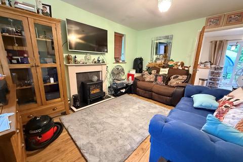 3 bedroom end of terrace house for sale, Swinford Hollow, Northampton NN3