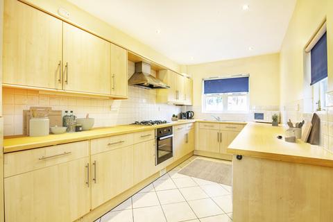 4 bedroom terraced house to rent, Woodward Street, Nottingham NG2