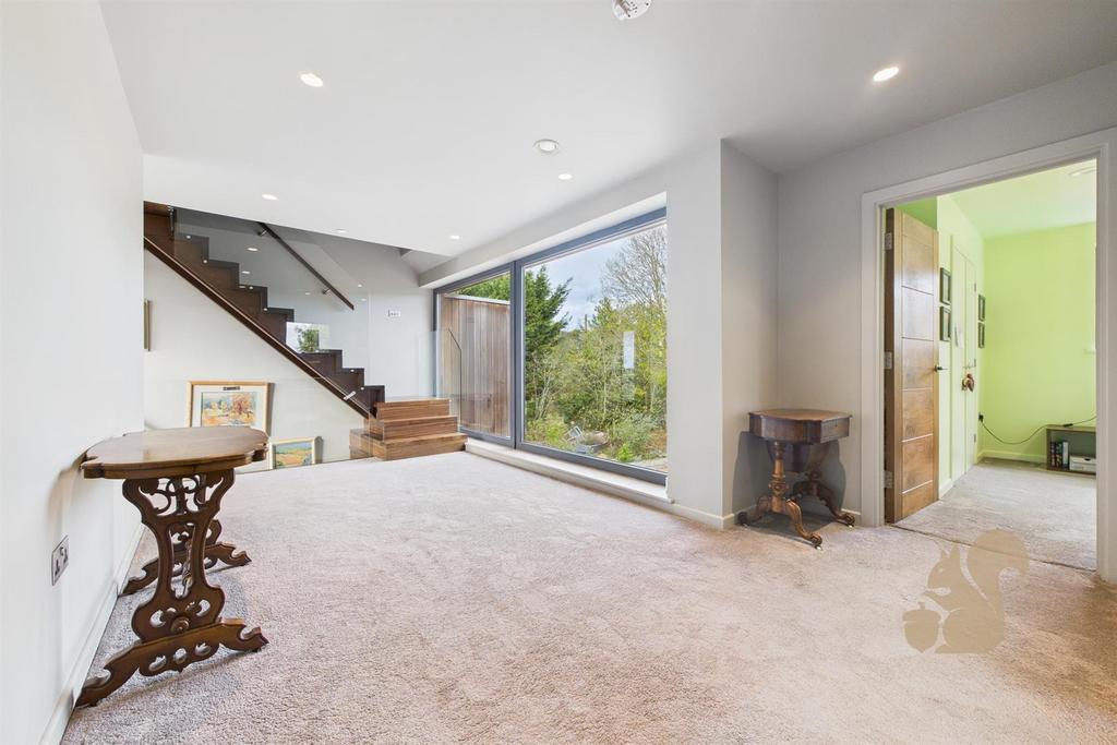 CAM03877 G0-PR0270-STILL047.jpg