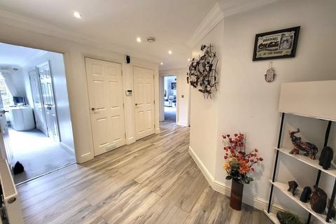 undefined, Compass Close, Edgware HA8 8HU