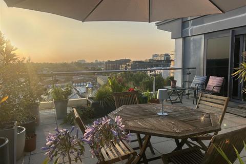 2 bedroom apartment for sale, Imperial Wharf, London