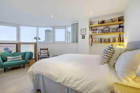 2 bedroom apartment for sale, Imperial Wharf, London