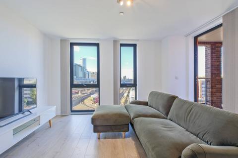 Williamsburg Plaza, E14, Canary Wharf, London, E14