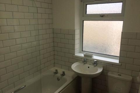 2 bedroom flat to rent, Wyeverne Road, Cathays,
