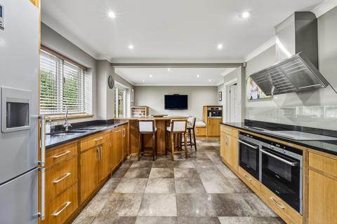 5 bedroom detached house for sale, Larksway, Hertfordshire CM23