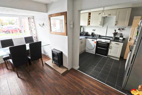 3 bedroom semi-detached house for sale, Glenbarr Close, Hinckley, Leicestershire, LE10 0UR