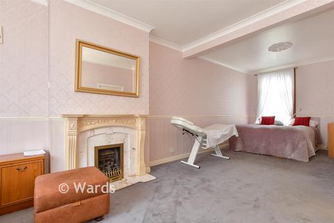 3 bedroom terraced house for sale, Alexandra Road, Sheerness, Kent