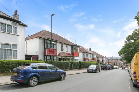 House share to rent, Ross Road, South Norwood, SE25 6TN