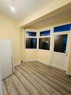 undefined, Dershingham Avenue, London, E12