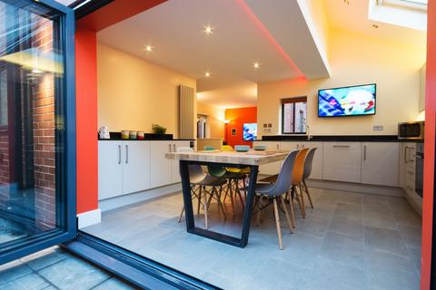 6 bedroom house to rent, Seely Road, Nottingham NG7