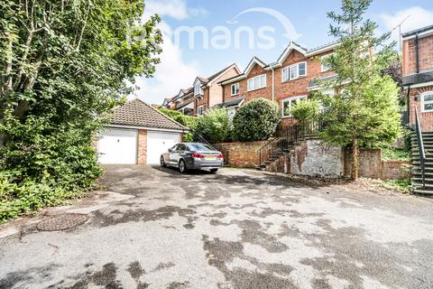 3 bedroom semi-detached house to rent, Tredegar Road, Emmer Green, Reading, RG4