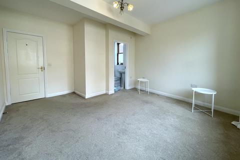 undefined, Walton-on-Thames, Surrey, KT12