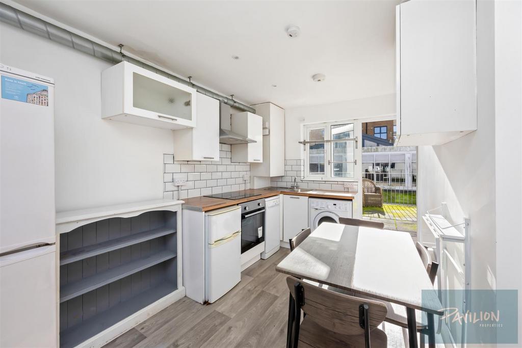 Baker Street, 22, Flat 2-013.JPG