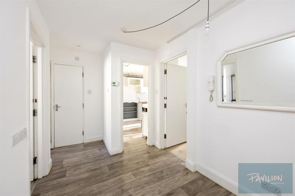 Baker Street, 22, Flat 2-016.JPG