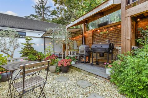 undefined, Abbots Lane, Kenley CR8