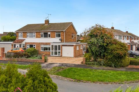 3 bedroom semi-detached house for sale, Calcaria Crescent, Tadcaster