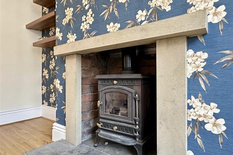 3 bedroom terraced house for sale, 32 Spurr Street, Heeley, S2 3GY