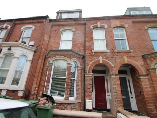 A charming traditional terraced house with attr...